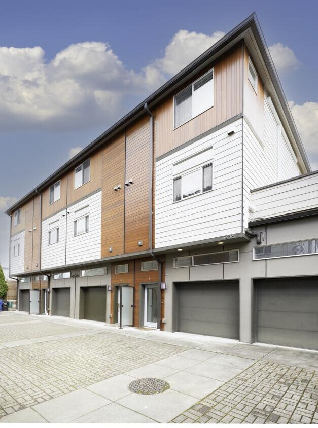 Primary Photo - 2 bedroom in Seattle WA 98103