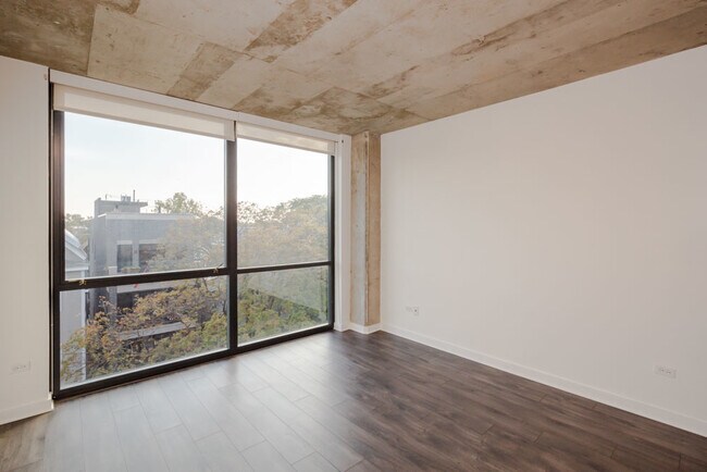 Foto del edificio - 1714 W Roscoe St