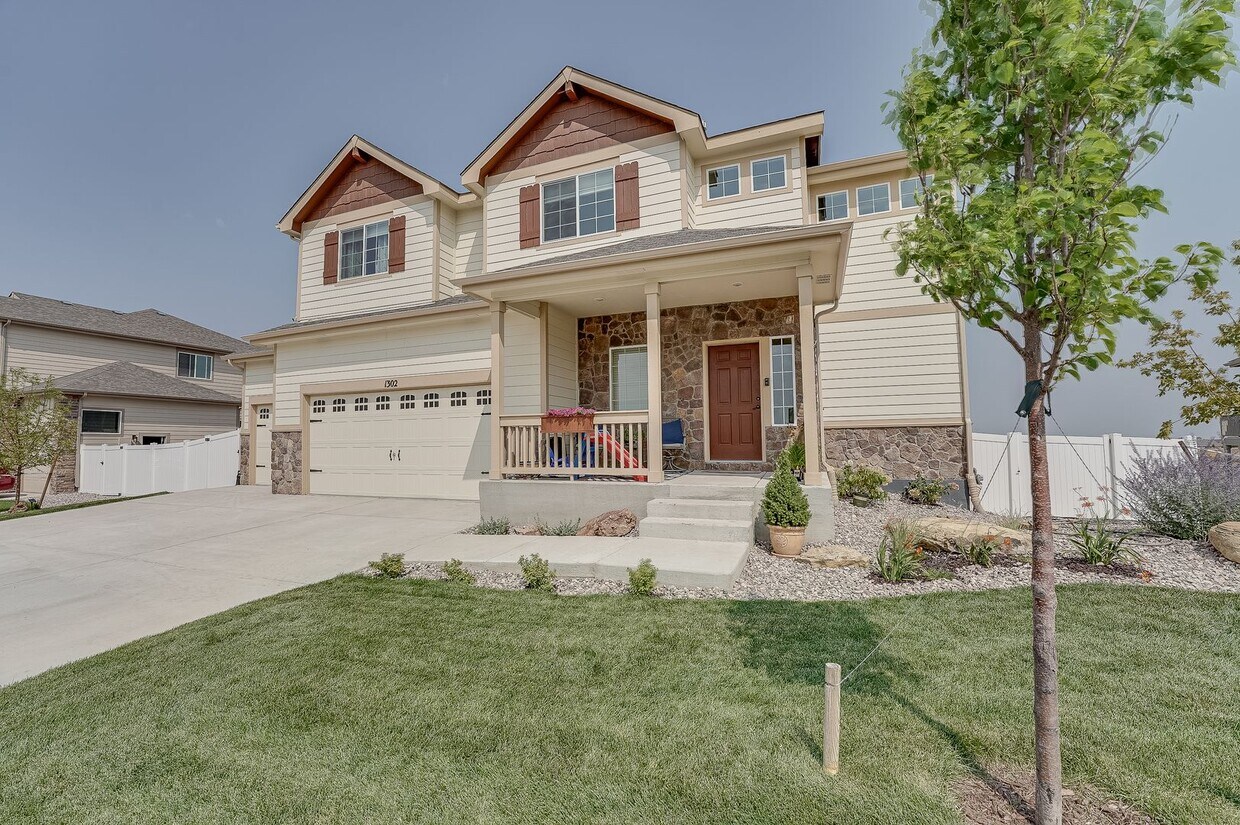 Primary Photo - Beautiful 4 Bed, 3 1/2 Bath House in Sever...