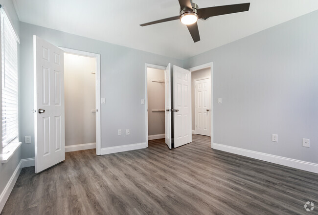 2BR, 2BA - 1,247SF - The Silkwood Apartments