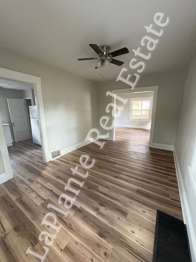 Building Photo - Freshly Updated 3-Bedroom Home on Greenwood Ave