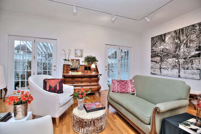 Foto del edificio - 46 Edgewater Commons Ln