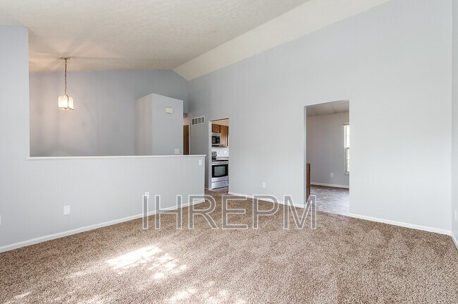 Building Photo - 1433 Tall Meadows Dr