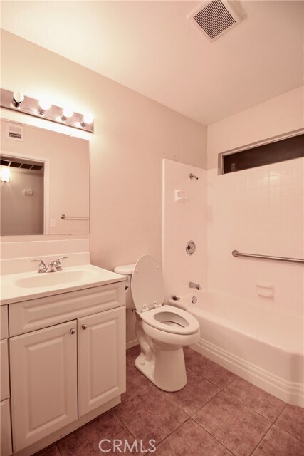 Building Photo - 26274 Cherry Hills Blvd