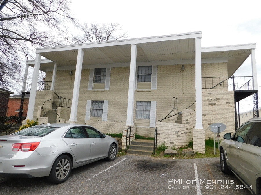 Primary Photo - 1058 Poplar Unit 6 - $99 MOVE IN SPECIAL!!