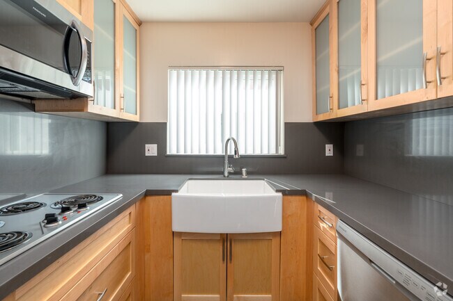 2 habitaciones, 2 baños - 111 m² - Cocina - 11924-11934 Riverside Dr