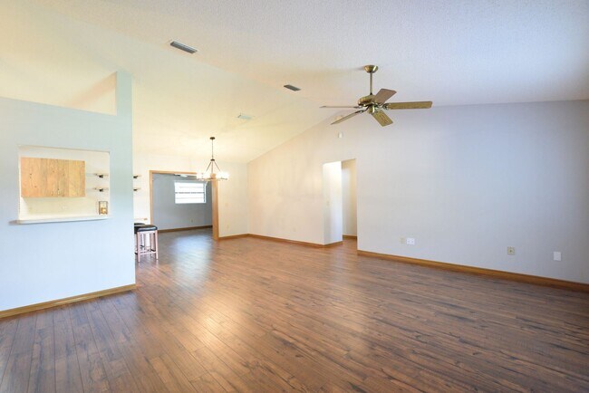 Foto del edificio - 3 br, 2 bath House - 236 Secret Way