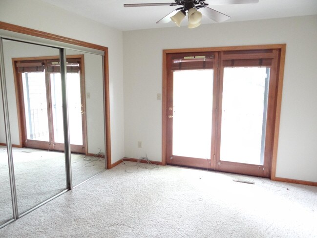 Foto del edificio - 1115 W Broadway