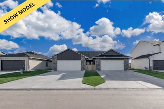 Building Photo - 3735 West 30th St N