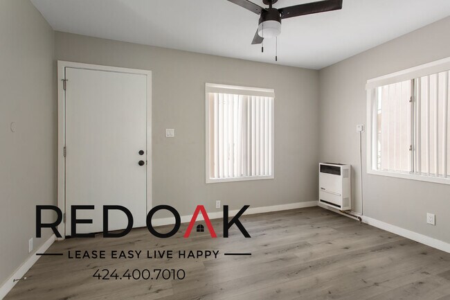 Building Photo - Gorgeous First Floor One Bedroom Bungalow ...