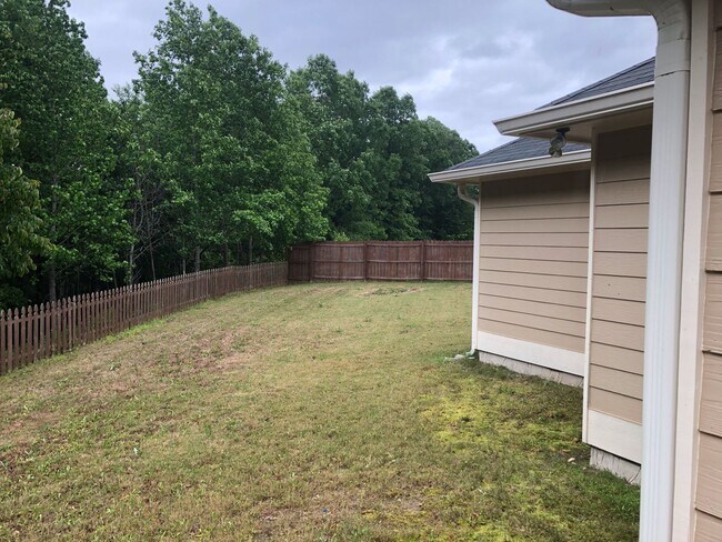 Foto del edificio - Home in Opelika convenient to Tiger Town!