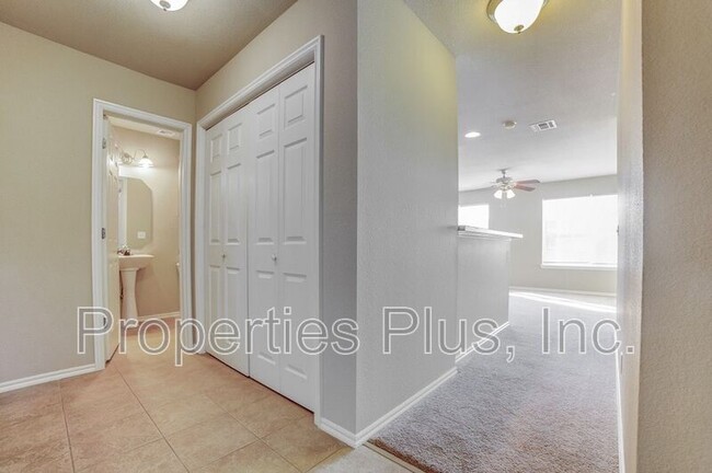 Building Photo - 2994 Creekside Dr