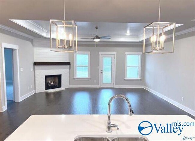 Building Photo - 429 Tillane Pk Cir