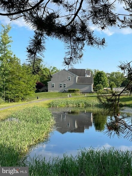 Building Photo - 12457 Pfitzner Ct