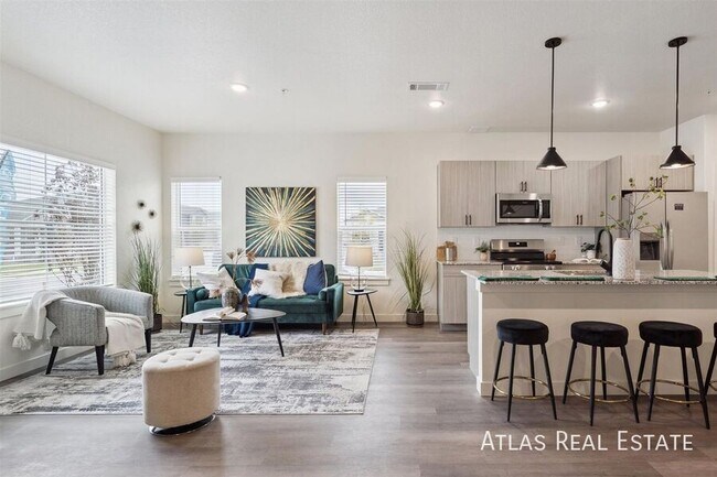 Foto del edificio - 633 Leland Aly