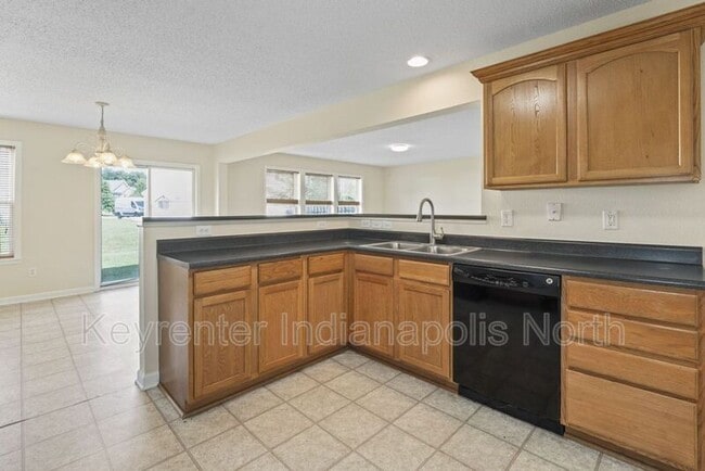 Building Photo - 792 Daybreak Dr