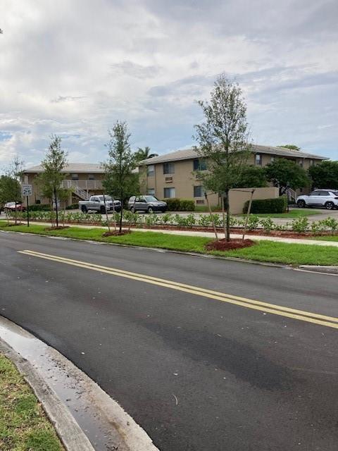 Building Photo - 3800 N University Dr