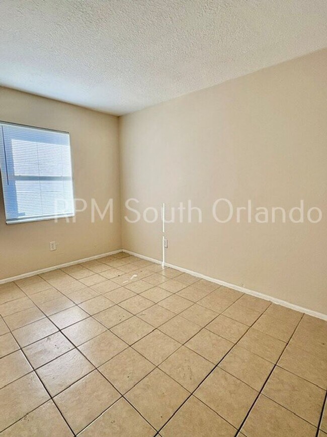 Foto del edificio - 1205 Baranova Rd