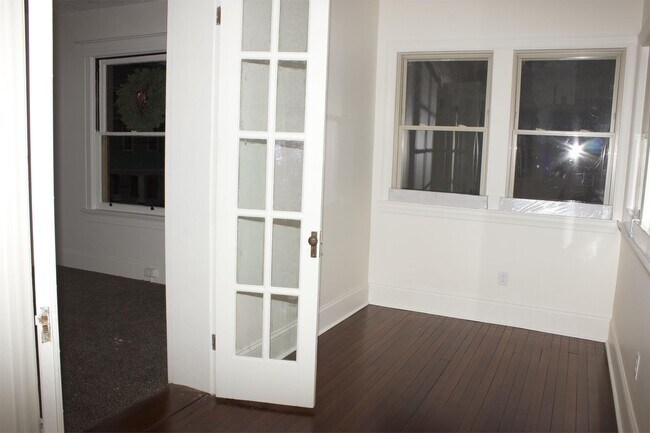 Foto del edificio - 235 Buckeye St