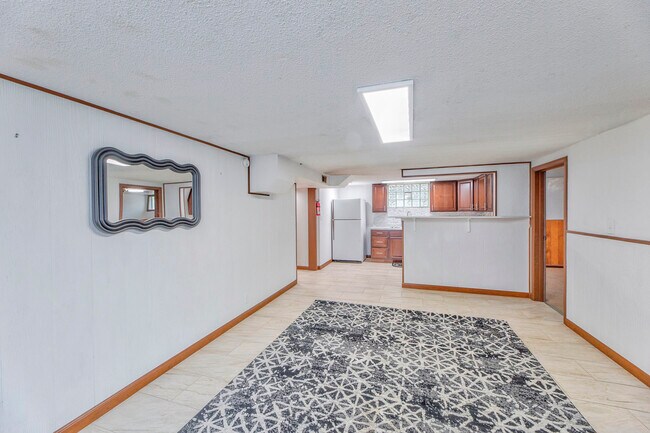 Foto del edificio - Duplex Fremont St