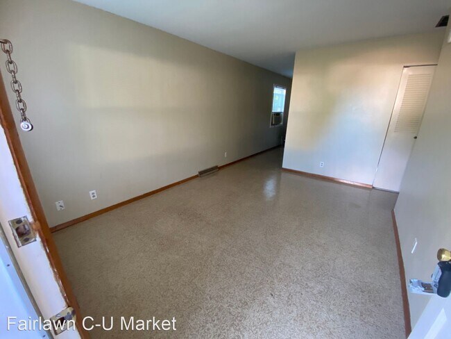 Building Photo - 2 br, 1 bath House - 1321 S. State St.