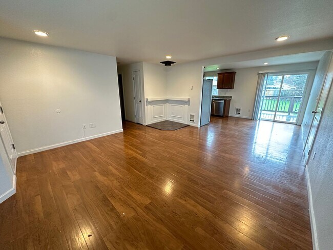 Building Photo - 3 Bedroom 2 Bath Rambler for Rent in Marys...