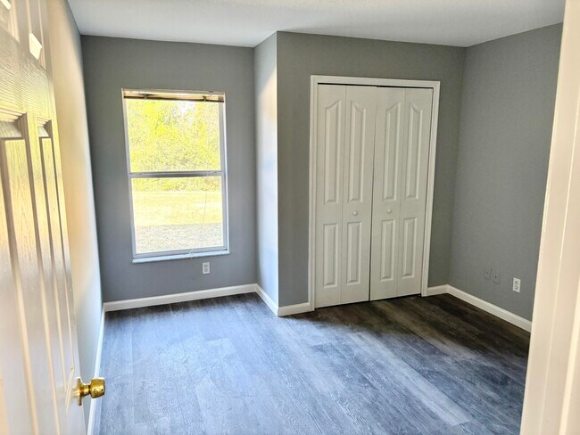 Foto del edificio - 641 SE Delancey Ln