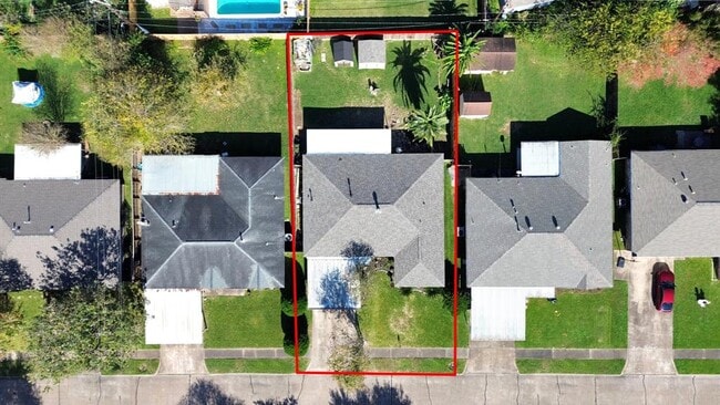 Building Photo - 1110 E Brown Ln