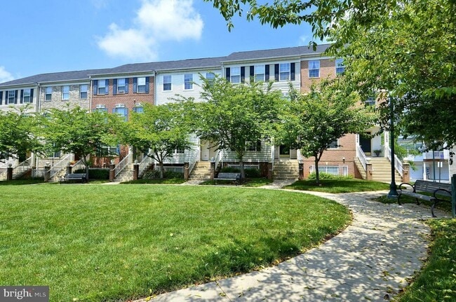 Building Photo - 12968 Pinnacle Dr