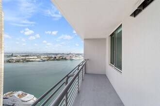 Building Photo - 335 S Biscayne Blvd