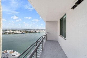 Building Photo - 335 S Biscayne Blvd
