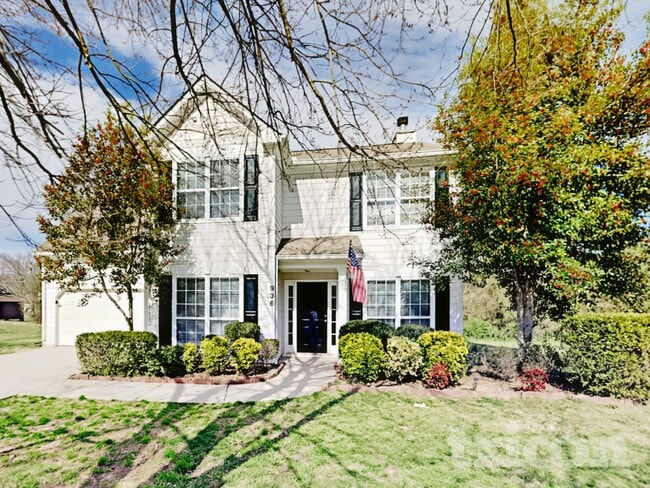 Building Photo - 936 Edgewood Ln