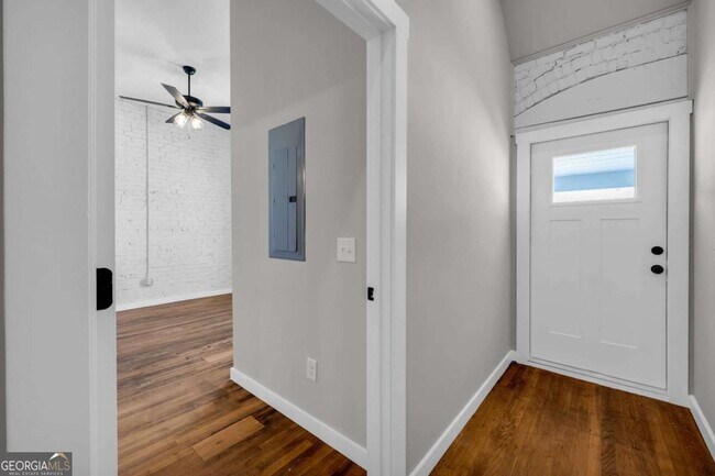 Foto del edificio - 86 S Forest Ave