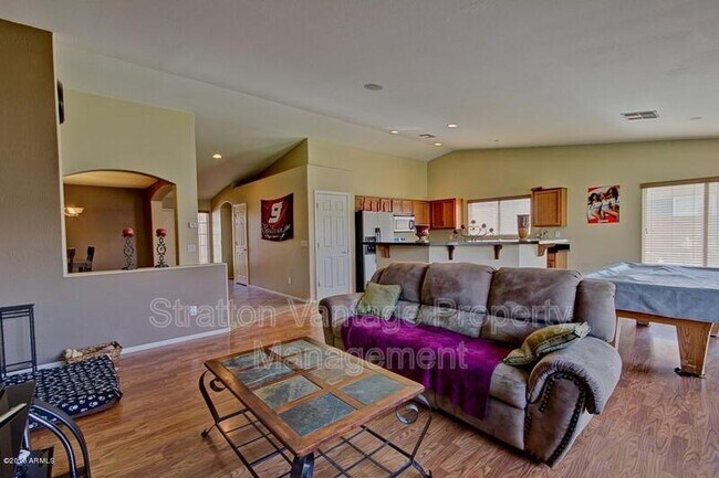 Building Photo - 16781 W Mesquite Dr