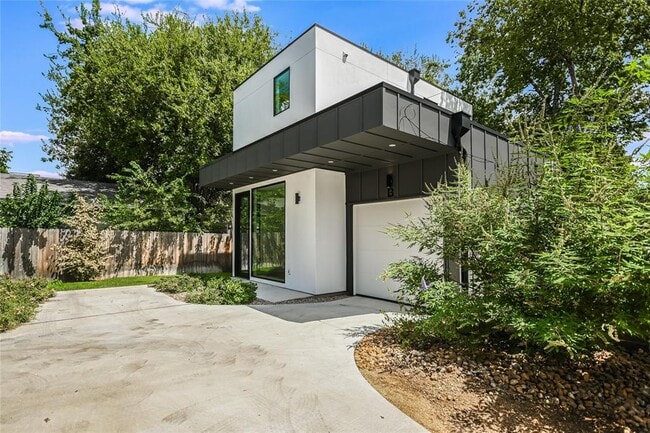Foto del edificio - 1604 Nash Ave