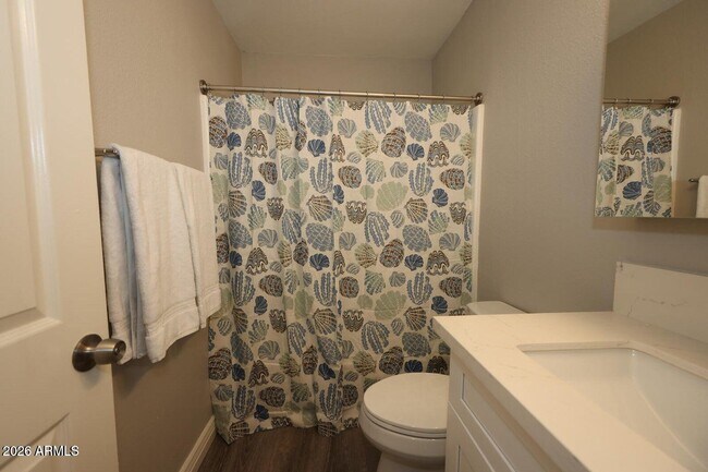 Baño - 127 S Outpost Rd