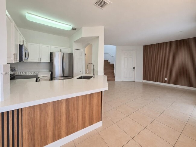 Foto del edificio - 7800 NW 116 Pl