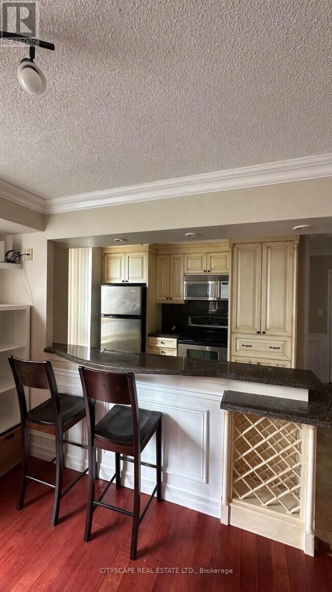 Photo du bâtiment - 633 Bay St.