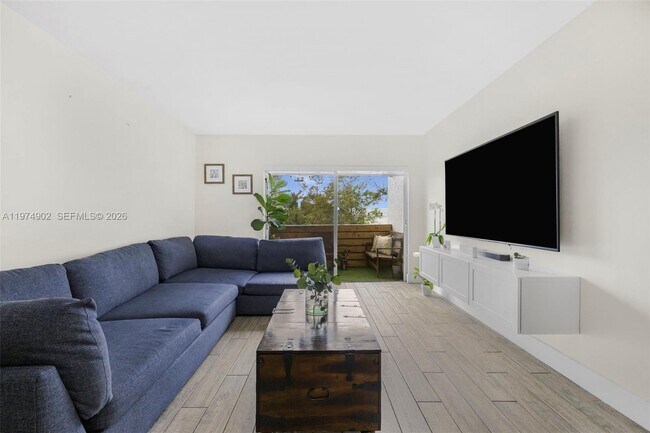 Foto del edificio - 7801 NE 4th Ct