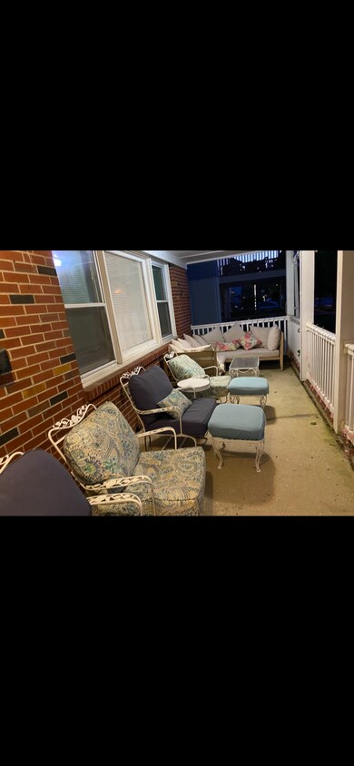 Foto principal - 213 Brinley Ave