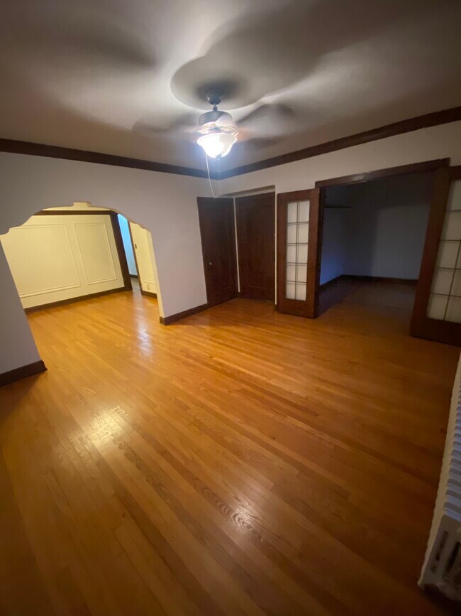 Building Photo - 3833 N Oakland Ave
