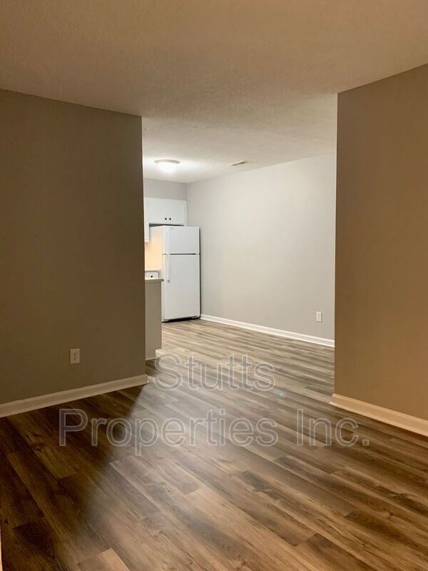 108 Watts Bar St Unit 16, Sheffield, AL 35660 Condo for Rent in