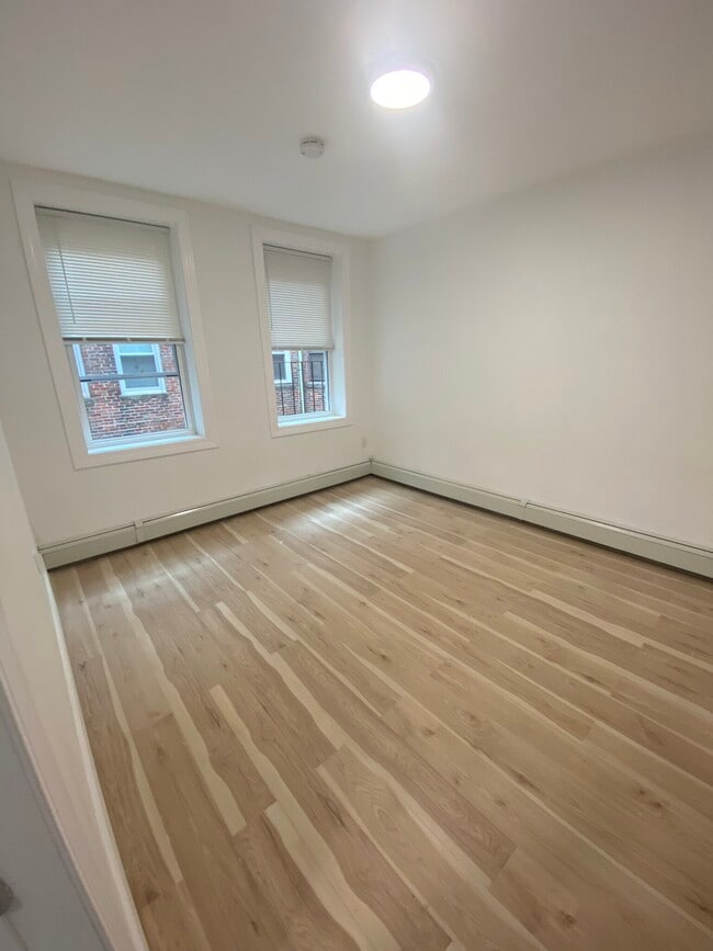Foto del edificio - 113 Orleans St
