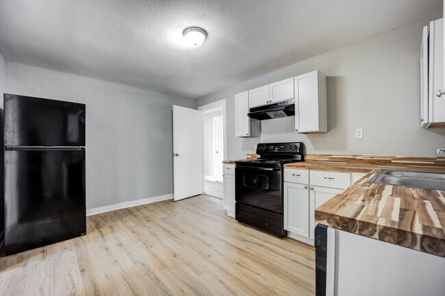 Foto del edificio - Freshly Updated House