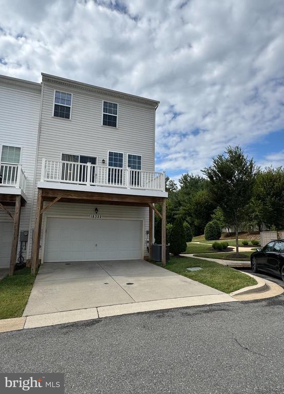 Building Photo - 18322 Woodhouse Ln
