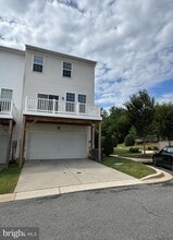 Building Photo - 18322 Woodhouse Ln