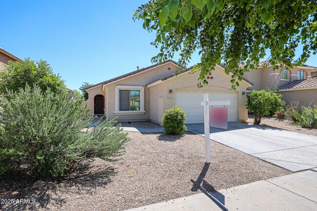 Building Photo - 13959 W Country Gables Dr