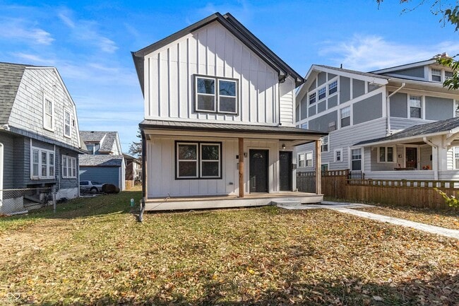 Building Photo - 3365 Broadway St