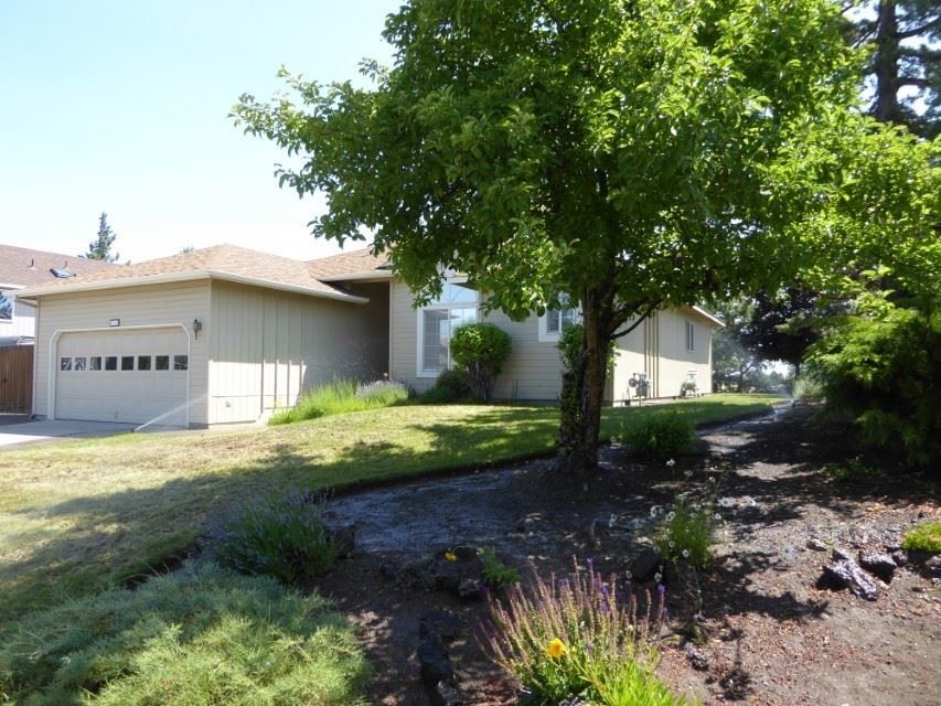 Primary Photo - 3 br, 2 bath House - 1128 NE Locksley