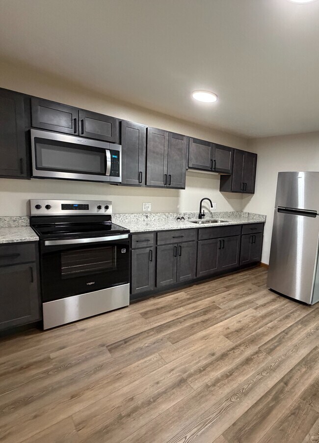 Building Photo - 5 Lyndon Ct